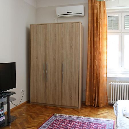 Apartment Centrum Novi Sad Habitación foto
